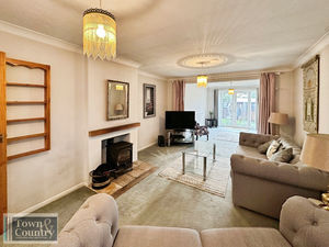 LARKFIELD WAY- click for photo gallery